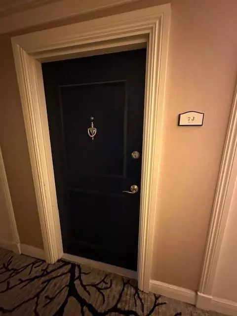 Lauderdale By The Sea, FL 33062,1900 S Ocean Blvd #7J