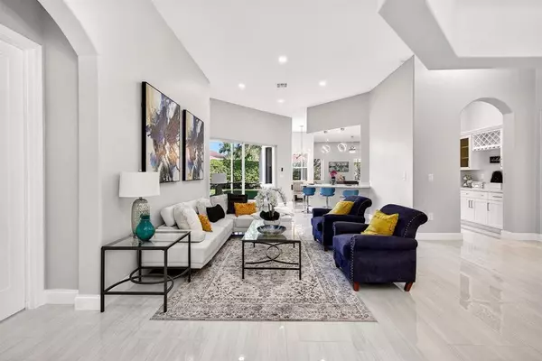 Coral Springs, FL 33071,900 NW 123rd Dr