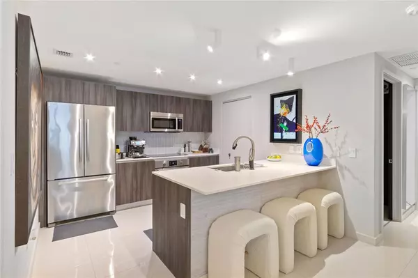 Miami, FL 33132,488 NE 18th St #2010