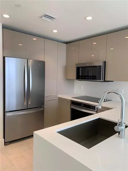 Sunrise, FL 33323,2000 Metropica Way #2208