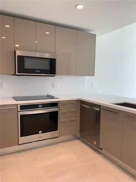 Sunrise, FL 33323,2000 Metropica Way #2208