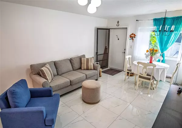 Fort Lauderdale, FL 33316,1010 SE 15th St #207