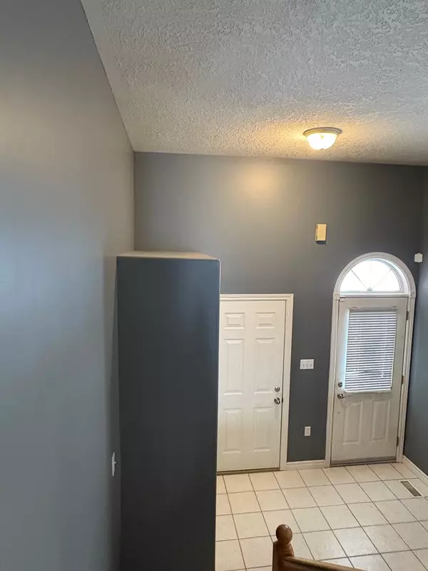 Barrie, ON L4M 7A9,4 Quinlan RD