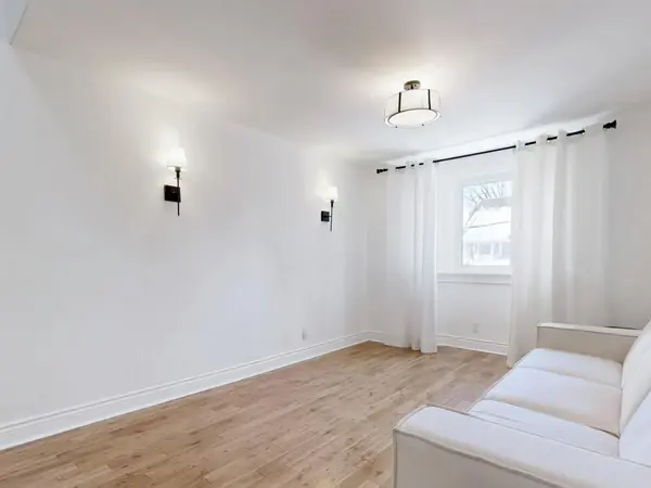 Toronto W03, ON M6H 3K3,117 Westmount AVE #Upper