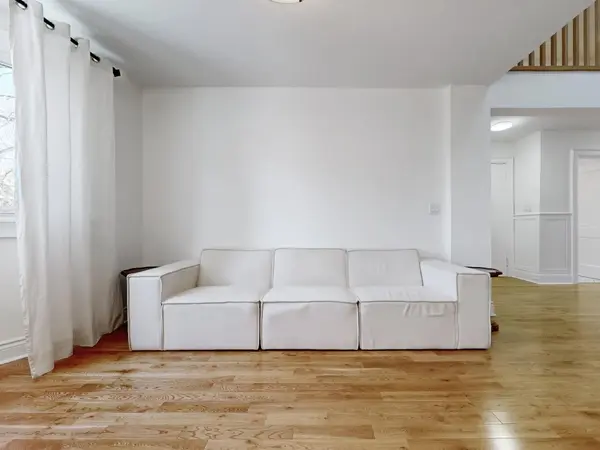 Toronto W03, ON M6H 3K3,117 Westmount AVE #Upper