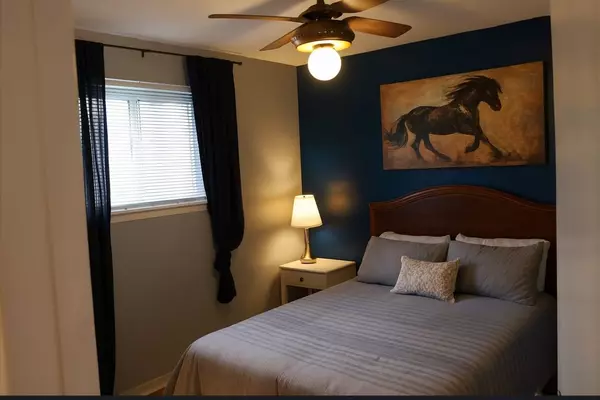 Brampton, ON L6S 5B6,4 Meadow Bush (Upper) CT