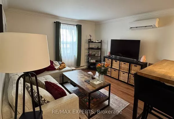 Caledon, ON L7E 1B9,42 Queen ST N #C