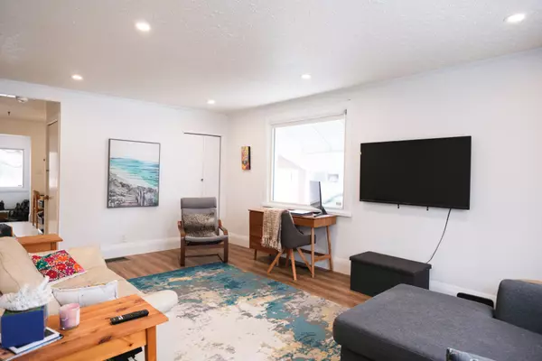 Arnprior, ON K7S 2W5,44 Macdonald ST S