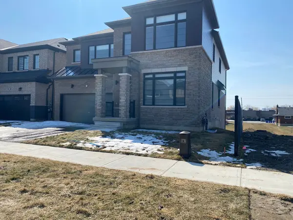 Haldimand, ON N0A 1H0,142 David ST #Upper Unit