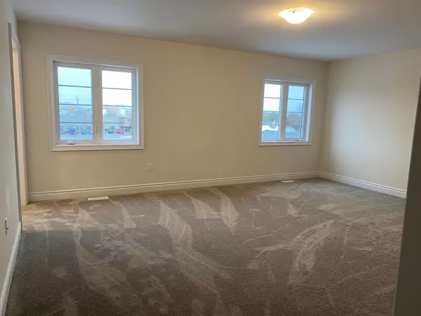 Haldimand, ON N0A 1H0,142 David ST #Upper Unit