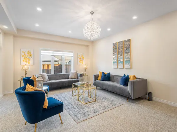 Hamilton, ON L0R 1P0,22 Bethune AVE