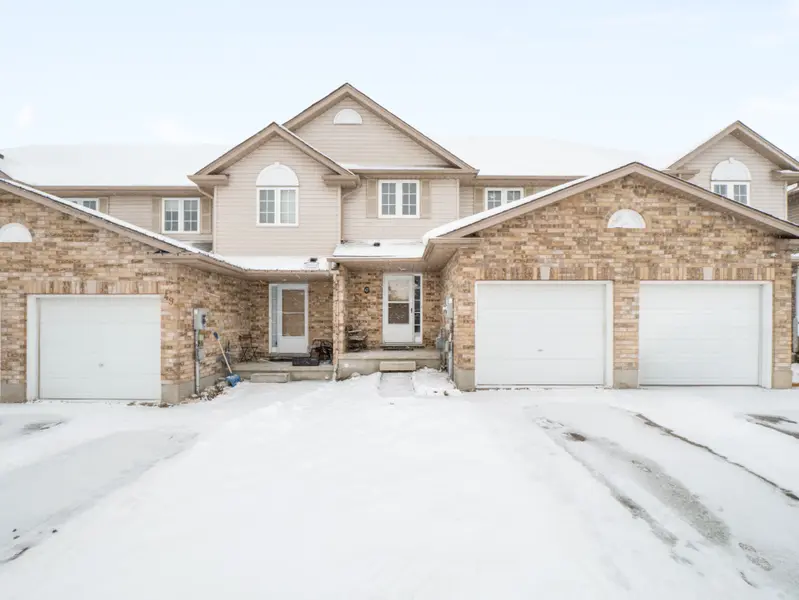 47 Schroder CRES, Guelph, ON N1E 7B3