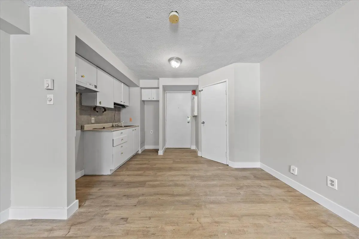 Carlington - Central Park, ON K1Z 8H4,1435 Morisset AVE #20