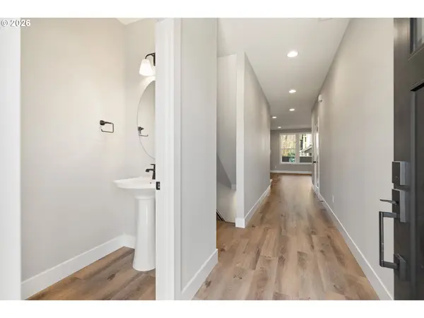 Portland, OR 97229,2901 NW 114TH TER