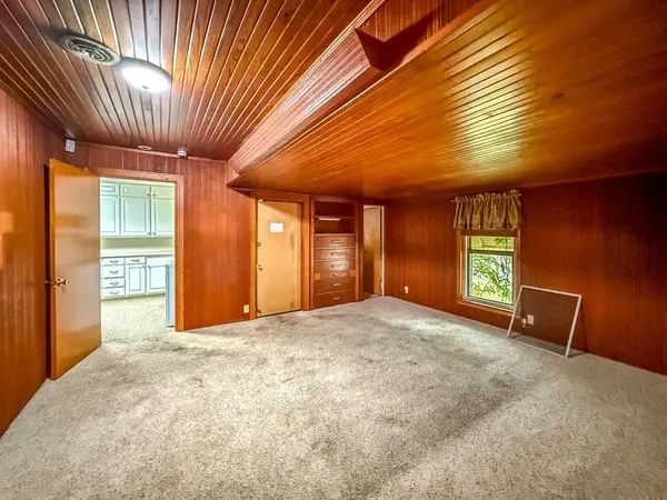 Gainesville, TX 76240,1305 Hillcrest Boulevard