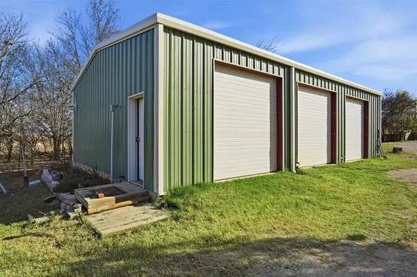 Joshua, TX 76058,5824 Sky Road