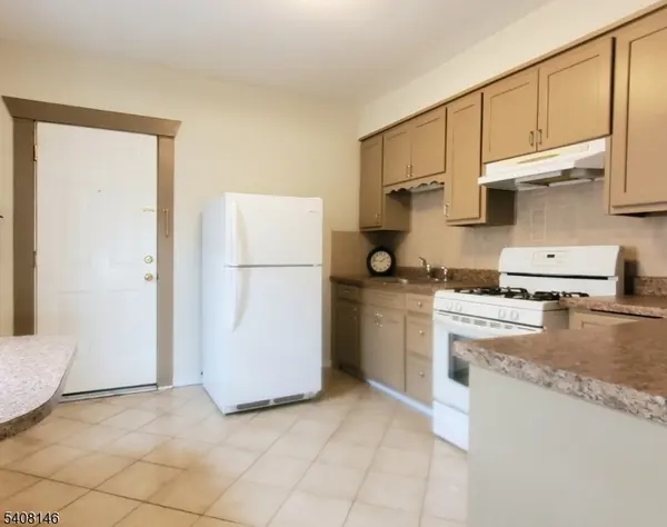 Manville Boro, NJ 08835,615 W Camplain Rd #3