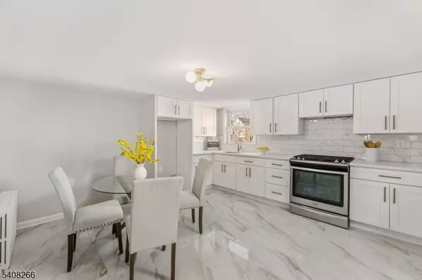 Elizabeth City, NJ 07201,526 Jackson Ave