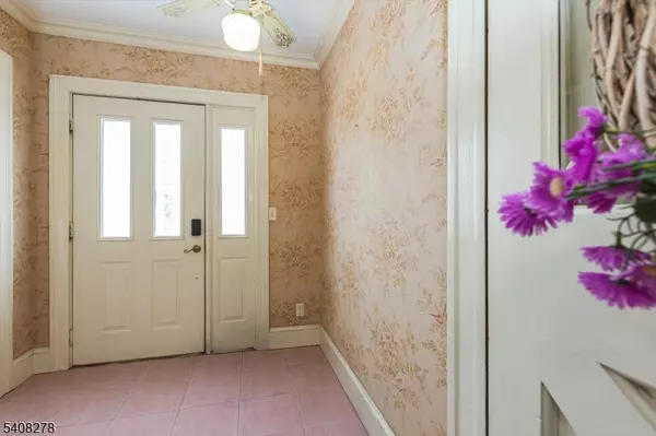 Clifton City, NJ 07011,31 6Th Ave