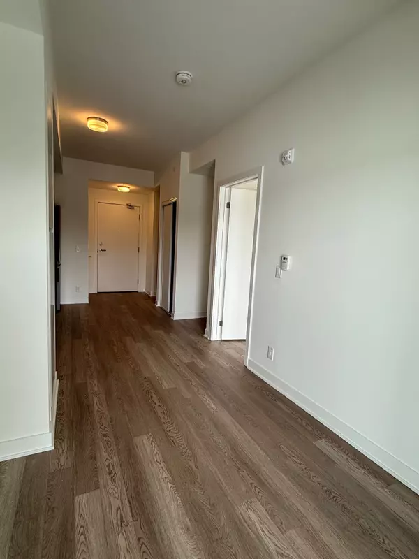 Clarington, ON L1C 7J8,51 Clarington BLVD #313