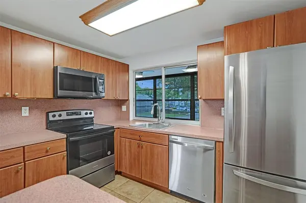 Tamarac, FL 33321,9351 Lime Bay Blvd #201