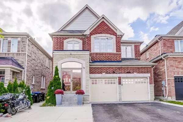 18 Rogers TRL, Bradford West Gwillimbury, ON L3Z 0G4