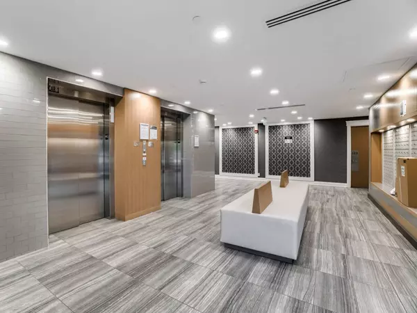 Oakville, ON L6H 0X3,128 Grovewood Common CRES