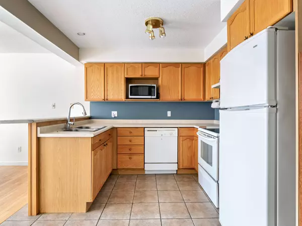 Guelph, ON N1E 7B3,47 Schroder CRES