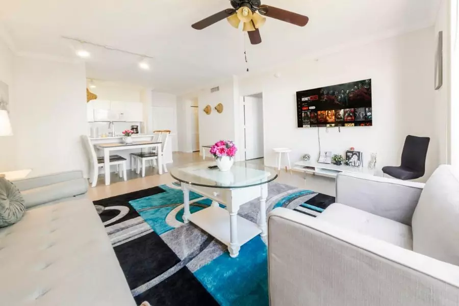 720 S Sapodilla Ave #514, West Palm Beach, FL 33401