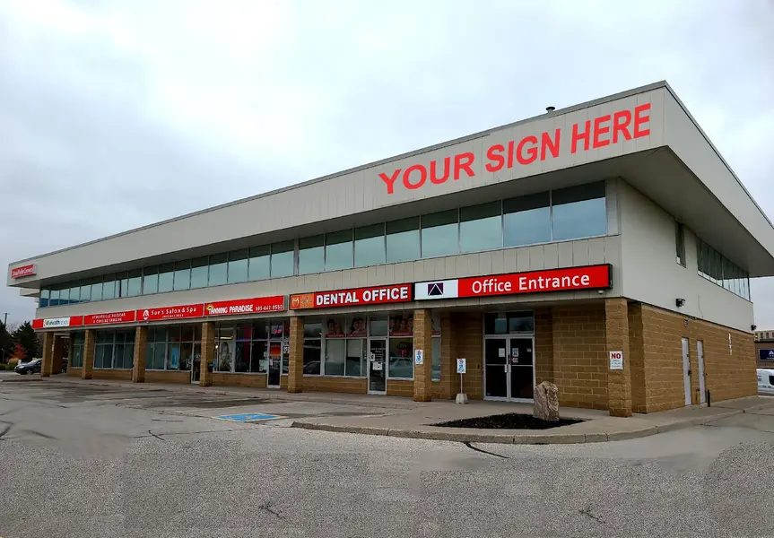 28 Sandiford DR #201-5, Whitchurch-stouffville, ON L4A 7X5