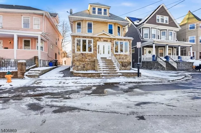 Newark City, NJ 07106,71 Oakland Ter