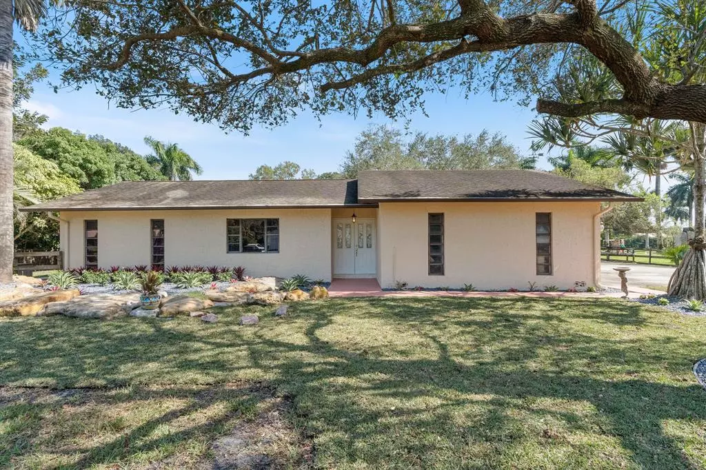 Southwest Ranches, FL 33331,5400 SW 164 TER