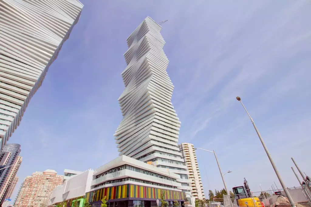 Mississauga, ON L5B 0M4,3883 Quartz RD #1904