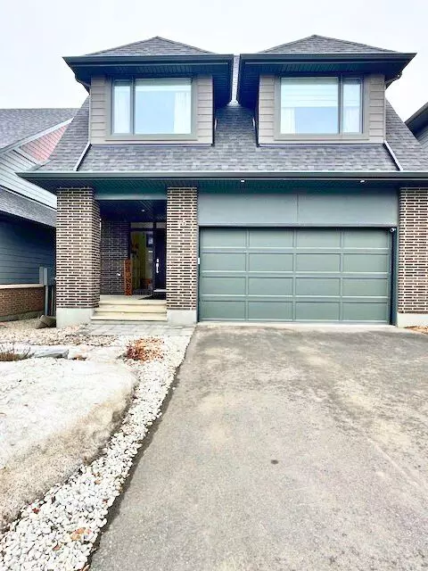 Barrhaven, ON K2J 6S2,26 Stanhope CT