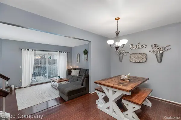 Northville, MI 48167,42146 Farragut CT