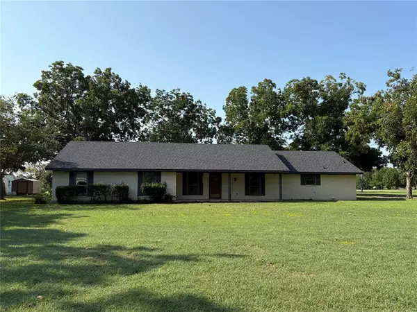 Pilot Point, TX 76258,713 E Peel Street