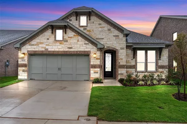416 Pickett Creek Drive, Aledo, TX 76008