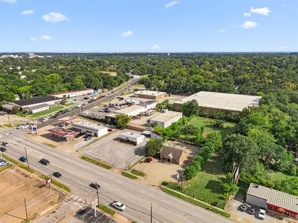 Tyler, TX 75702,918 W Front Street