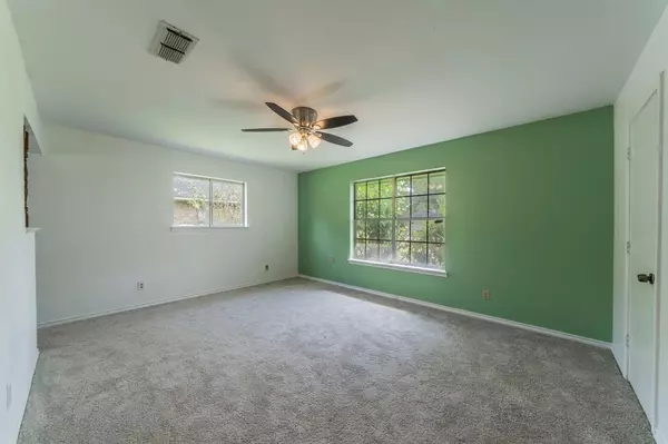 Waxahachie, TX 75165,105 Briar Lane