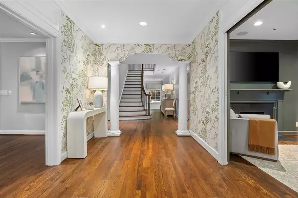 Fort Worth, TX 76107,3912 Lenox Drive