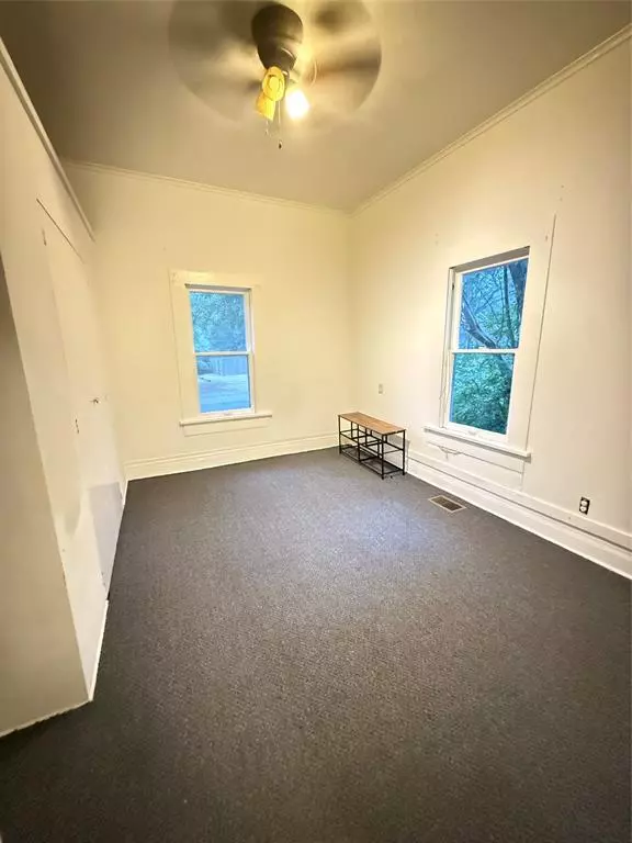 Vivian, LA 71082,310 W Tennessee Avenue