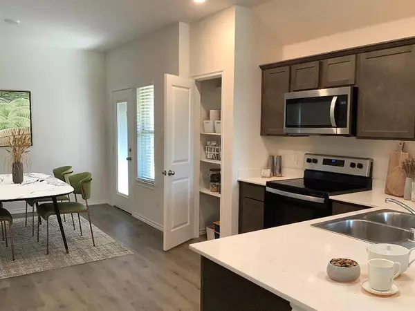 Lavon, TX 75166,605 Cozy Green