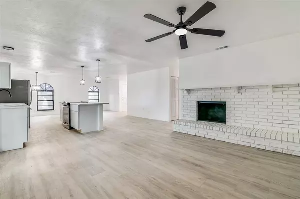 Garland, TX 75043,6401 Gate ridge Circle