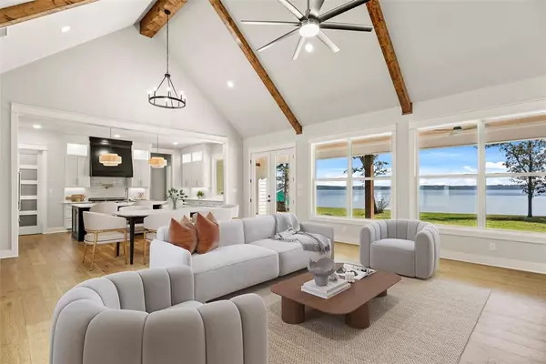 Chandler, TX 75758,22405 Blue Water