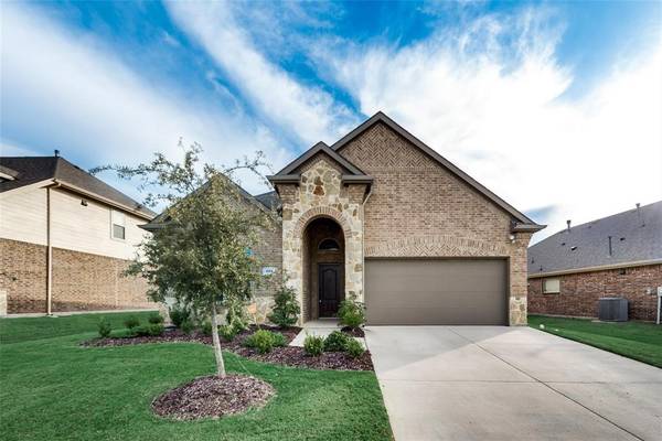 533 Alice Lane, Fate, TX 75189