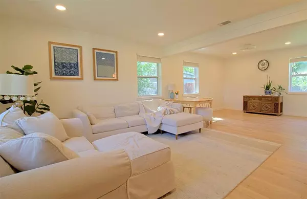 Dallas, TX 75228,2624 Lakeland Drive