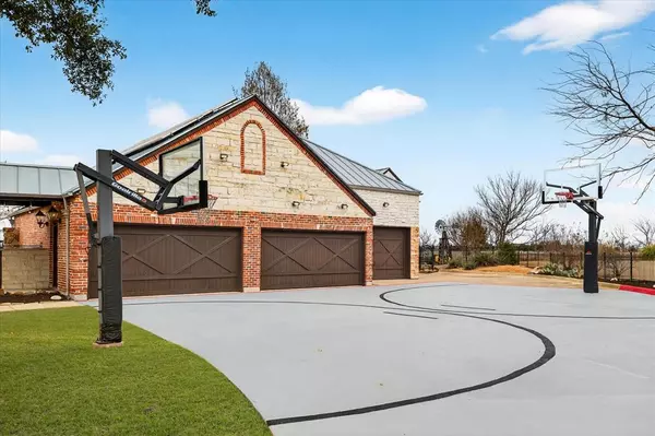 Rockwall, TX 75032,264 Equestrian Drive