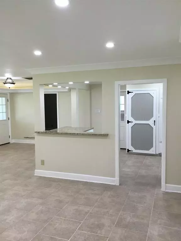 Shreveport, LA 71105,217 Bruce Avenue