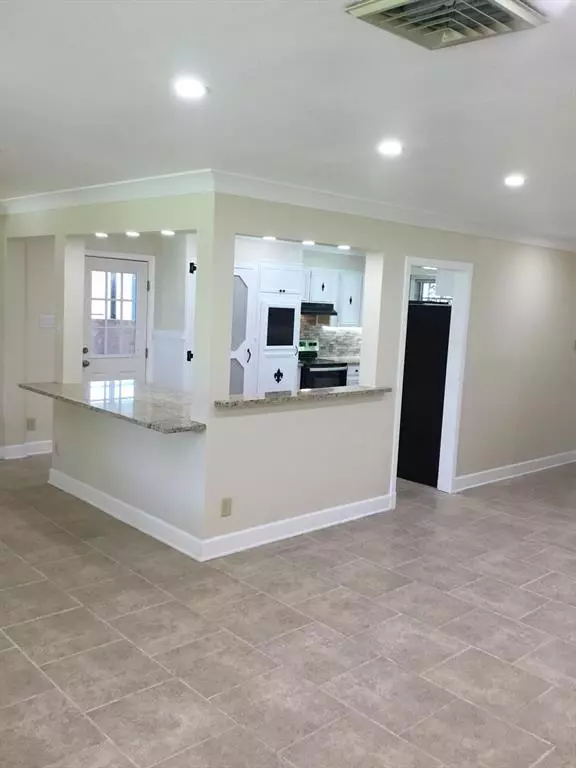 Shreveport, LA 71105,217 Bruce Avenue