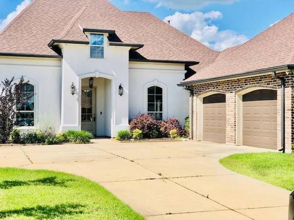 Benton, LA 71006,240 Danielle Drive